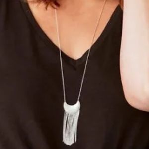 Stella & Dot Judy Fringe Pendant Necklace-Silver
